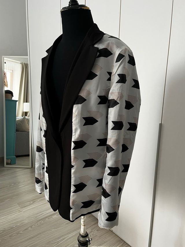 Blazer Desigual Negro con Diseño