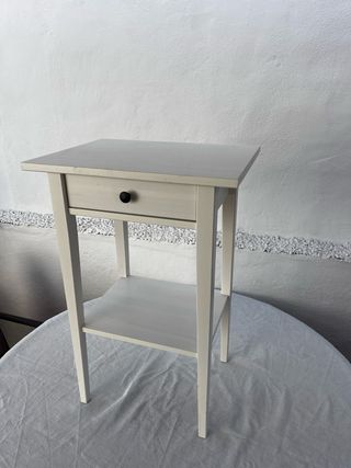 Mesa de noche IKEA Hemnes blanca
