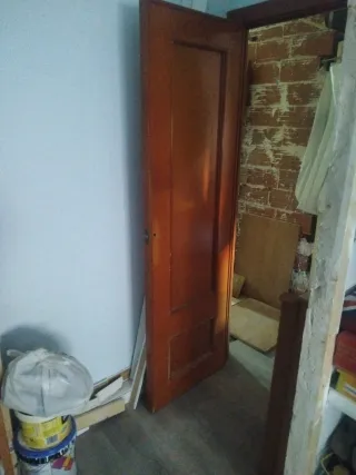 Puerta de madera interior