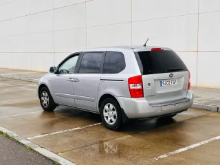 KIA Carnival 2008