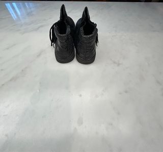 Stivaletti neri con frange Tg. 39