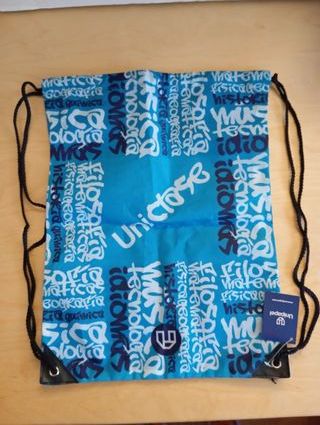 MOCHILA CIERRE AJUSTABLE