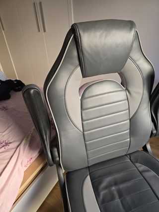 Silla de escritorio ergonómica gris