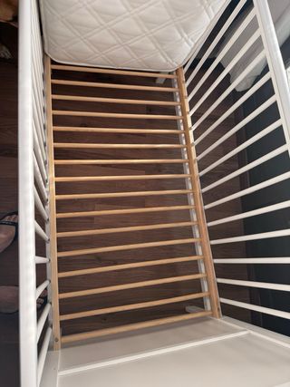 Cuna blanca + colchón 120 cm