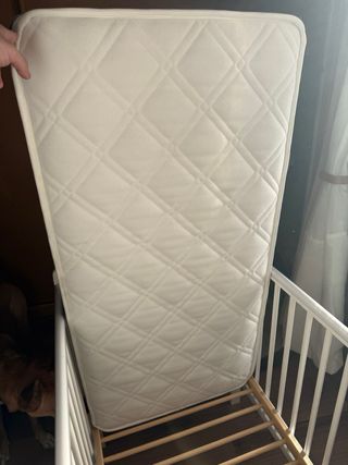 Cuna blanca + colchón 120 cm