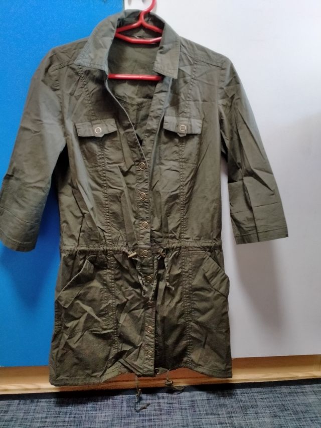 Vestido manga francesa verde militar