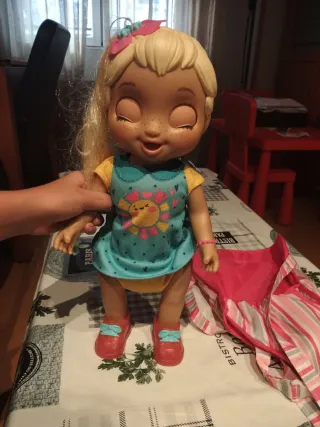 Muñeca Martina y portabebés