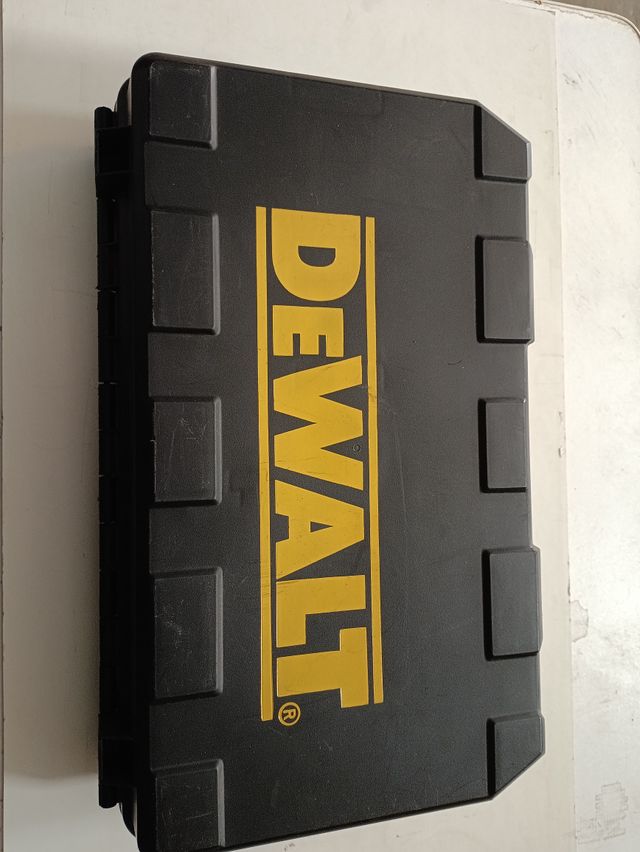 Cacciavite DeWalt DW269K con custodia