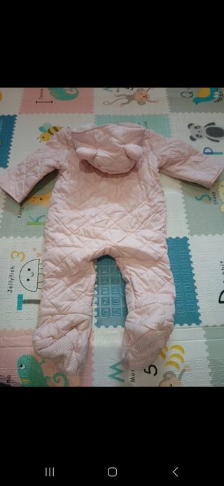 Buzo bebé niña 9/12 meses acolchado amplio