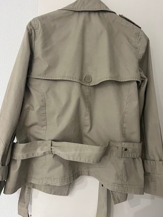 Gabardina corta Sfera beige
