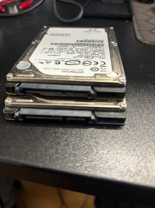 2 Discos Duros Hitachi 2.5 500GB y 160GB