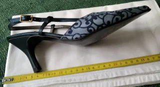 Zapatos de fiesta de piel de color azul