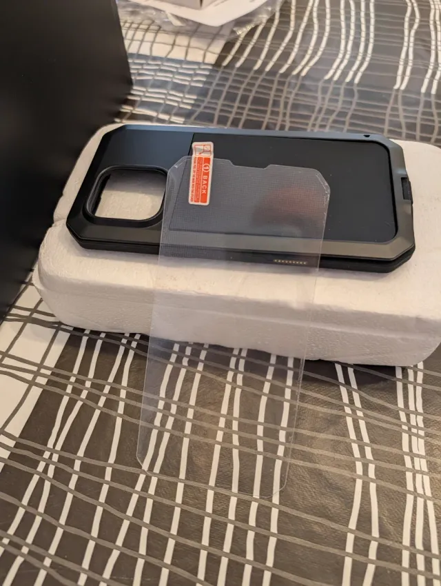 Funda blindada iPhone 16 Pro Max