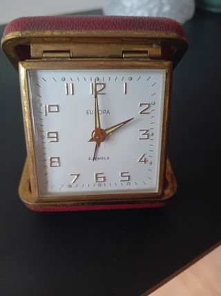 Reloj despertador Europa antiguo 2 jewels
jefes