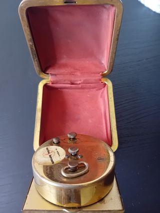 Reloj despertador Europa antiguo 2 jewels
jefes