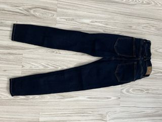 Vaqueros pitillo cintura alta azul