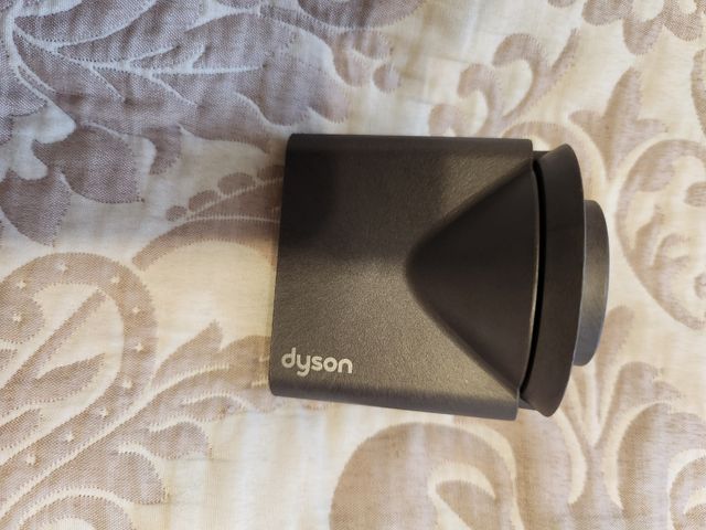 Accesorio boquilla secador Dyson.