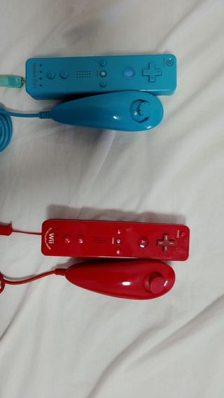 Nintendo Wii Mini + 4 Juegos