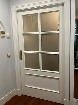 Puerta corredera madera y cristal
medidas con marc