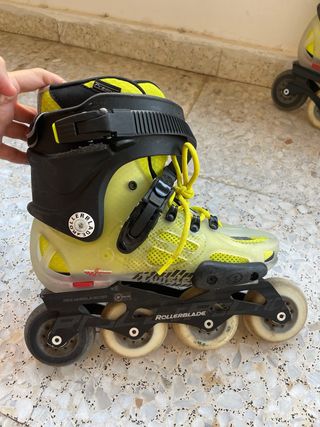 Patines Twister X 38.5 transparentes y amarillos.