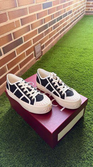 Zapatillas Gucci Negras y Blancas