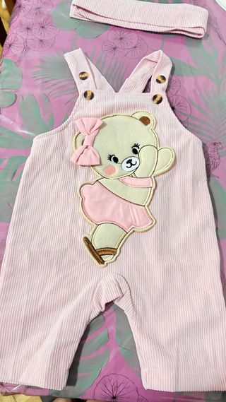Conjunto bebé niña osita rosa 
0 a 3. meses 