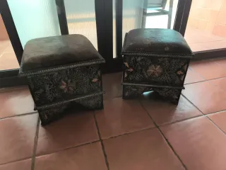 Panchine moresche in legno e metallo
