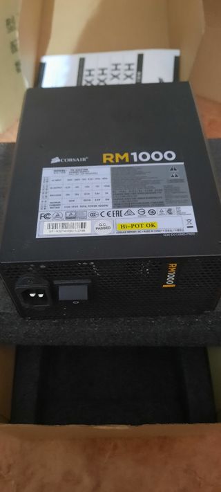 Corsair RM1000 Fuente Alimentación