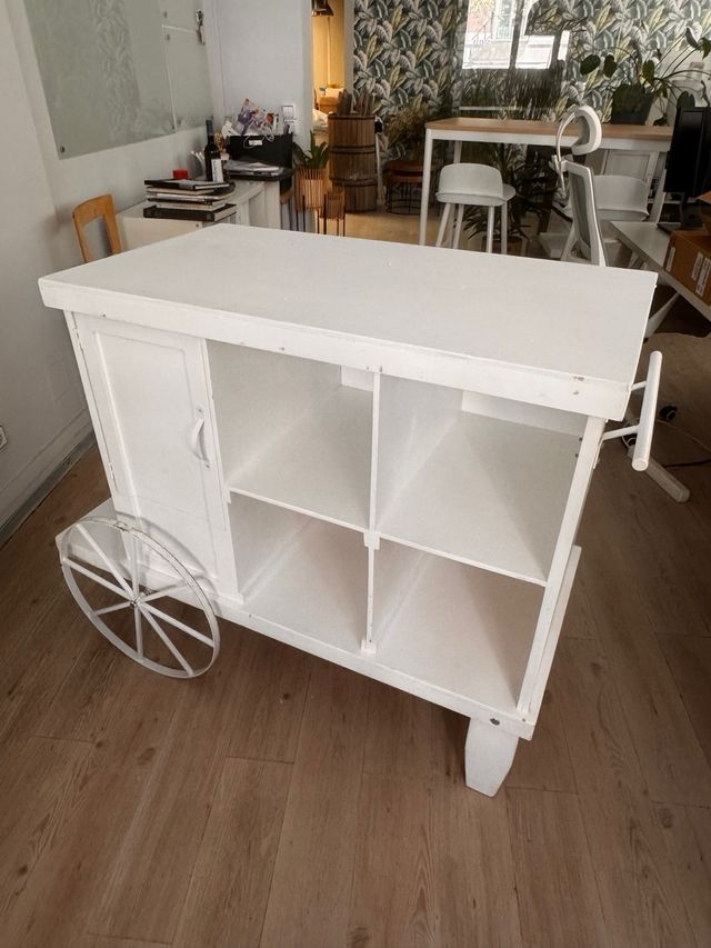 Carrinho de restauração em madeira, estante ou mobiliário de bar