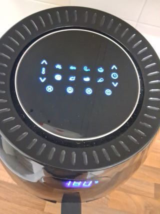 Freidora de aire negra