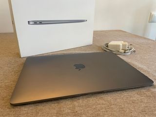 MacBook Air 2019 Plata/Gris Espacial