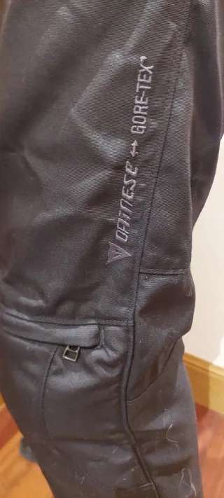 Pantalón Moto Dainese Gore-Tex Negro
Talla 48