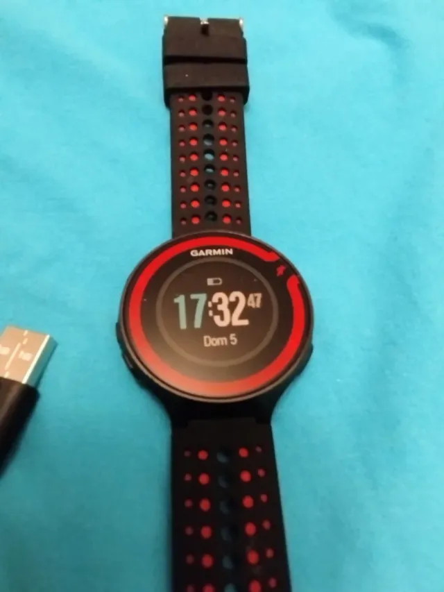 Garmin Forerunner 220 GPS, pari al nuovo!