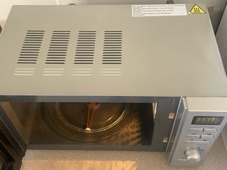 Microondas Home Carrefour con Grill