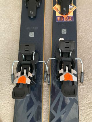 Esquís Salomon QST 99 174cm Freeride
