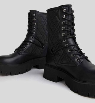 Botines negros acolchados