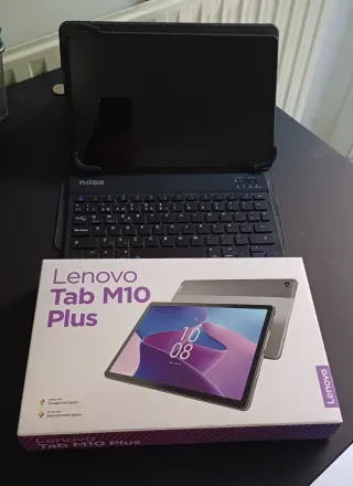 Lenovo Tab M10 Plus Tablet + Teclado Nilox y Funda