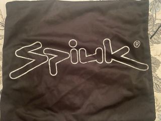 Casco Spiuk MTB con bolsa de transporte.