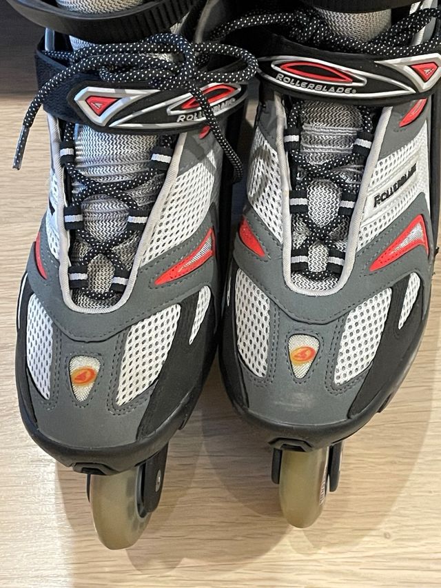 Patines en Línea RollerBlade Negros y Rojos