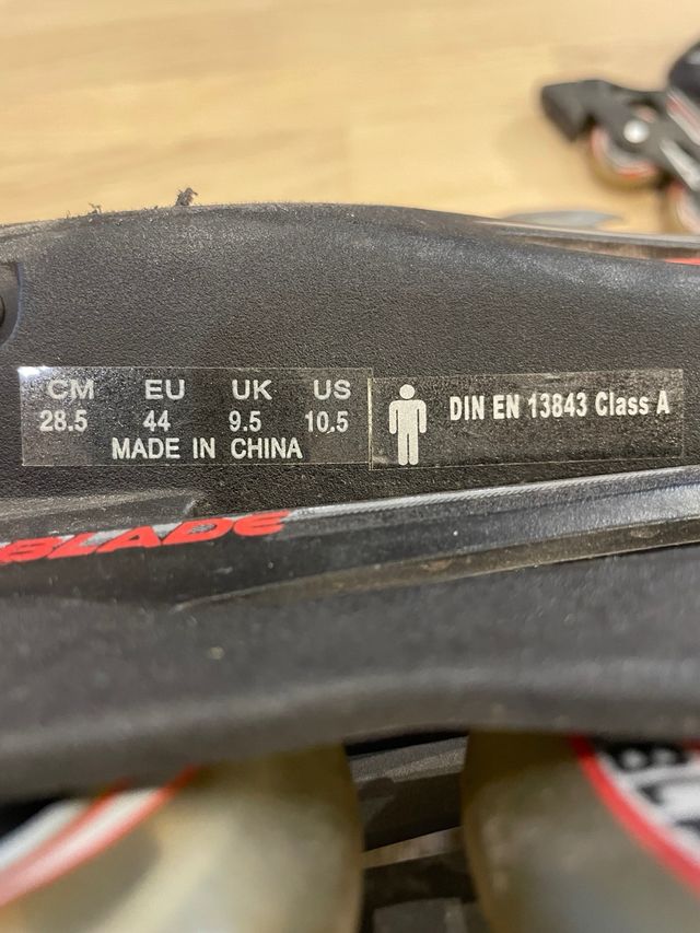 Patines en Línea RollerBlade Negros y Rojos