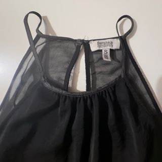 Top Bershka Negro Transparente
