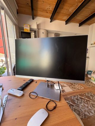 Pantalla HP Plata 23 pulgadas