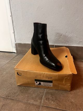 Botines Negros Tacón Zara Talla 38