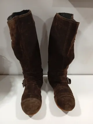 Botas altas piel marrón Zara