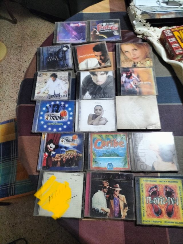 Lote
CD Vari artisti pop latini
Prezzo unitario