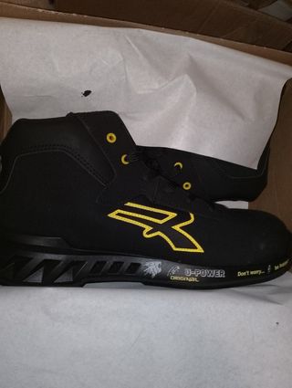 Scarpe U-Power nere e gialle