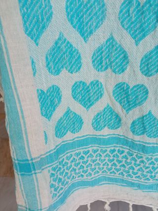 Pañuelo reversible blanco y azul celeste