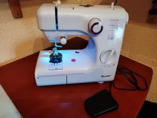 Máquina de coser Bluesky