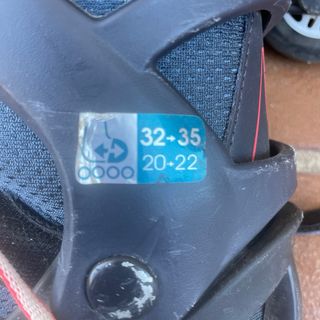 Patines en línea + Bolsa + Casco para niños
