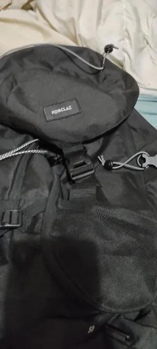 Mochila de montaña Forclaz negra 100l